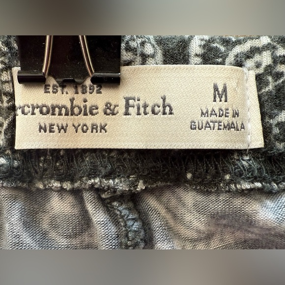 Abercrombie & Fitch Green Flare Pants Size M - Picture 5 of 5